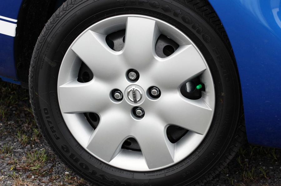  Nissan Micra 2015 года  (фото 10 из 37)